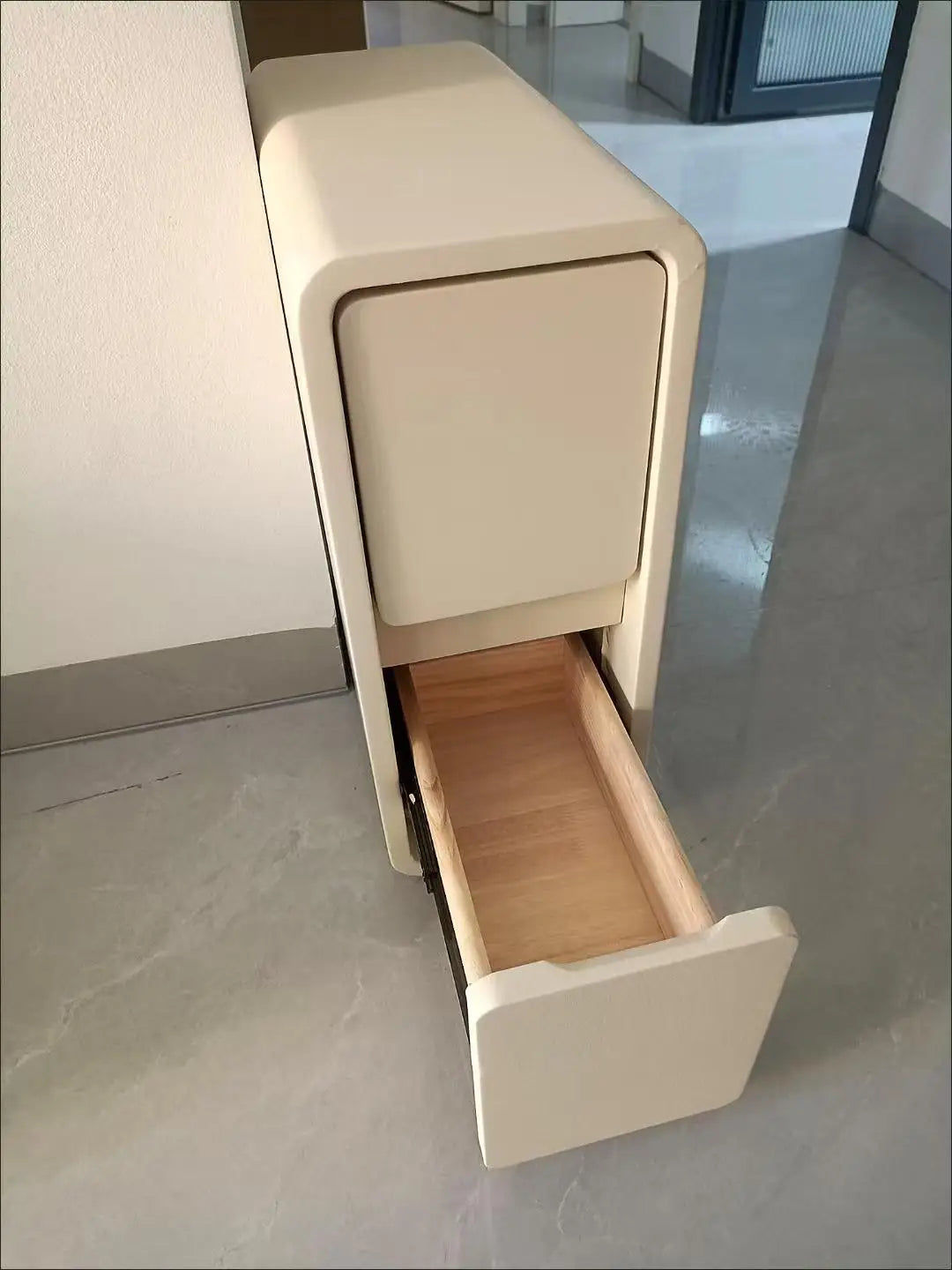 Nachttisch aus massivem Holz mit 2 Schubladen, ohne Bein-Design, kleiner Nachttisch für Schlafzimmer, minimalistischer schmaler Aufbewahrungsschrank