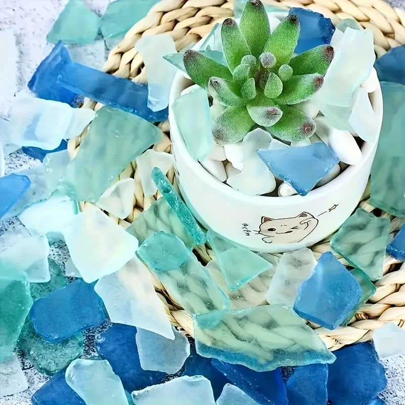 Basteldekorationen, meerfarbene Glasscheiben, helle mattierte Vase mit Glas eingelegt, Strandhochzeitsfeierdekorationen, Heimdekoration