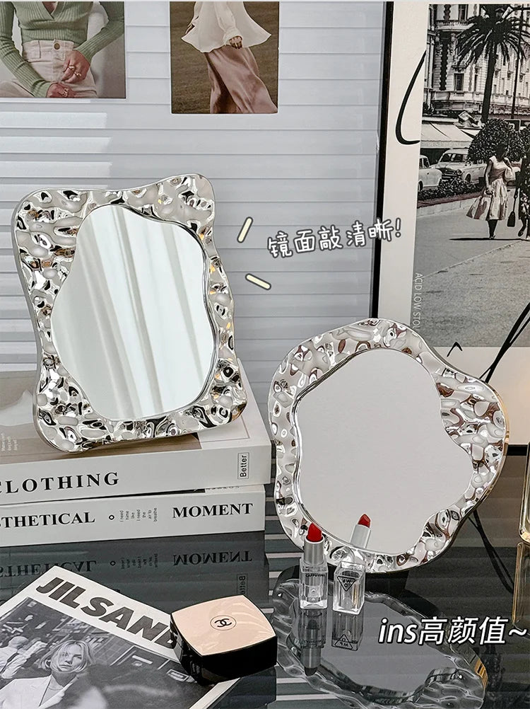 Badezimmer Behandelt Spiegel Eitelkeit Frauen Design Tragbare Spiegel Kleine Wohnheim Espejo Maquillaje Luz Hause Dekoration Zubehör