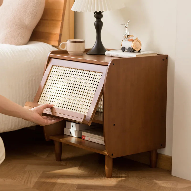 Minimalistisch moderner Nachttisch aus Bambus, kleiner Schrank für das Wohnzimmer, kleiner Aufbewahrungsschrank, Haushalts-Aufbewahrungsschrank.