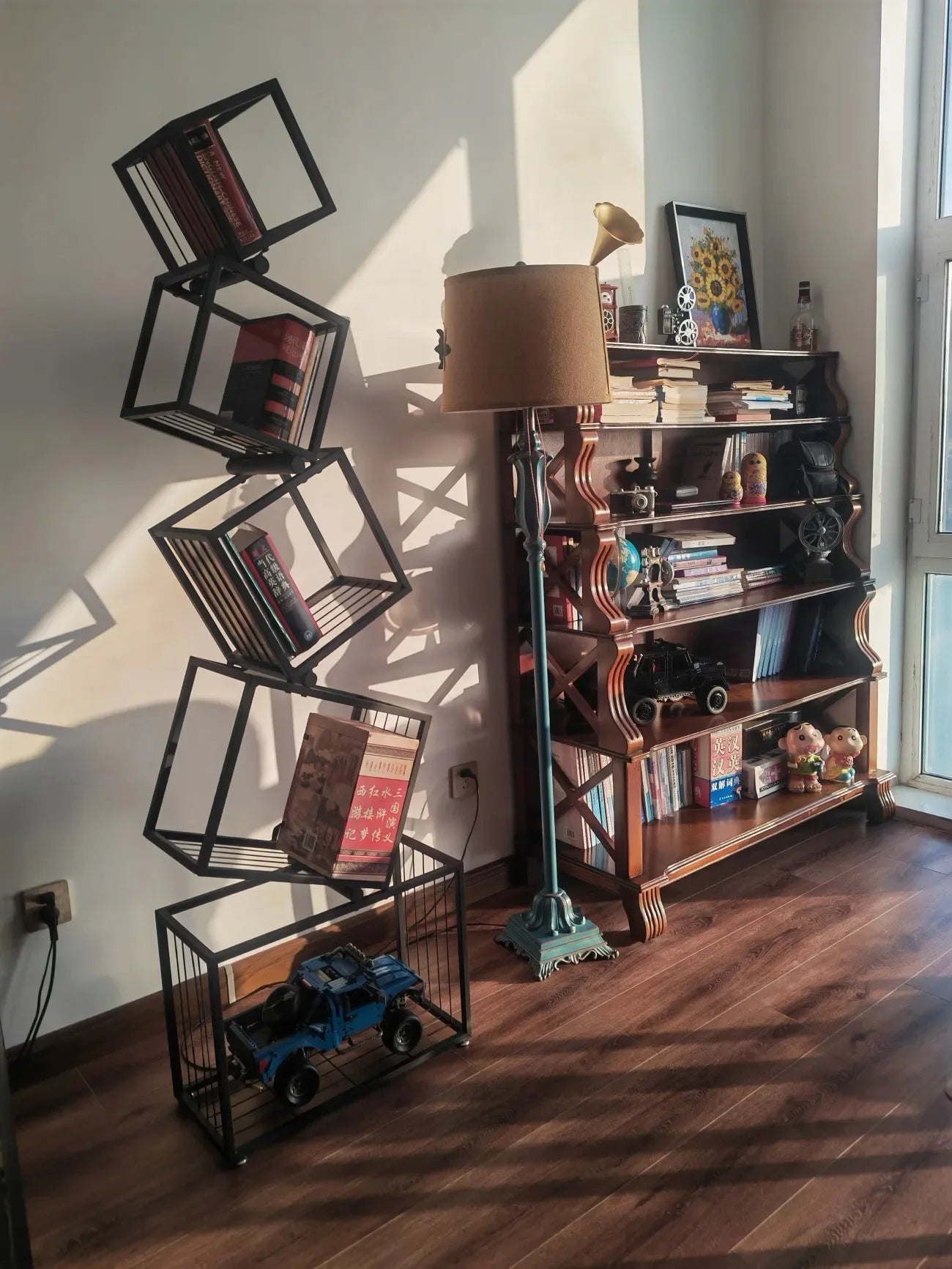 Modernes Wohnzimmer-Dekor, Kunstregal aus Eisen, Büro- und Arbeitszimmer-Bücherregal, mehrschichtiges Lagerregal zum Organisieren von Büchern und Dekorationen