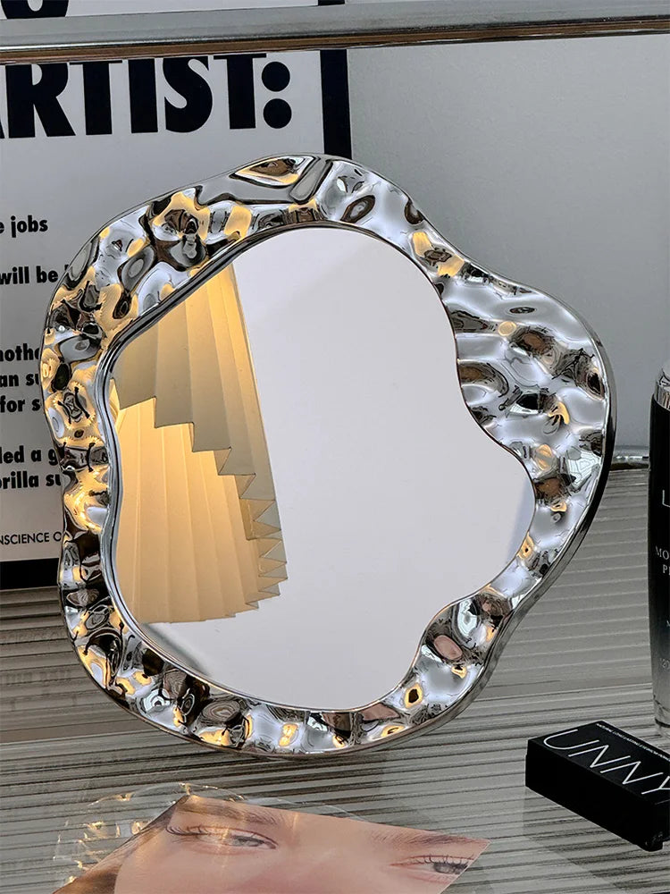 Badezimmer Behandelt Spiegel Eitelkeit Frauen Design Tragbare Spiegel Kleine Wohnheim Espejo Maquillaje Luz Hause Dekoration Zubehör