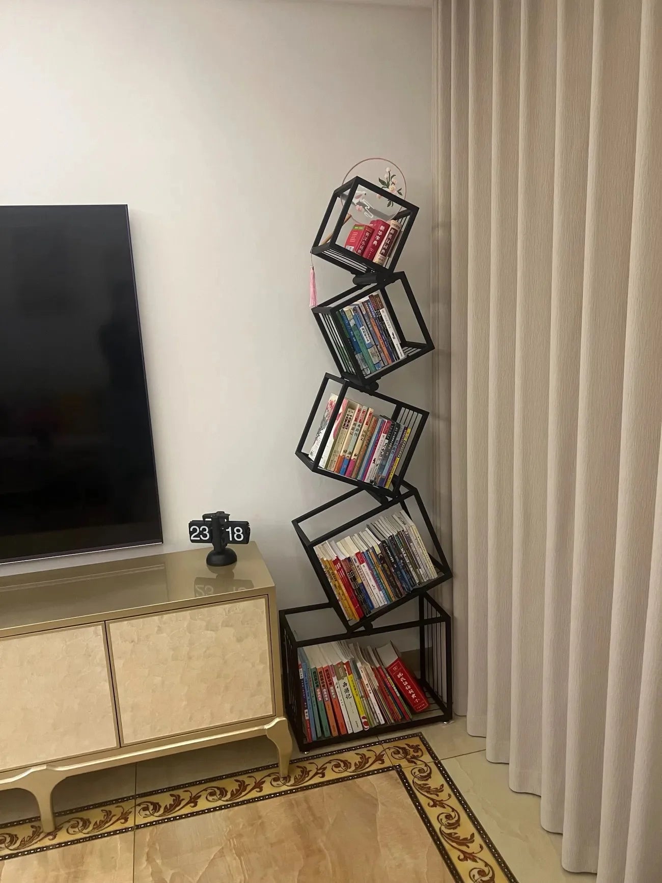Modernes Wohnzimmer-Dekor, Kunstregal aus Eisen, Büro- und Arbeitszimmer-Bücherregal, mehrschichtiges Lagerregal zum Organisieren von Büchern und Dekorationen