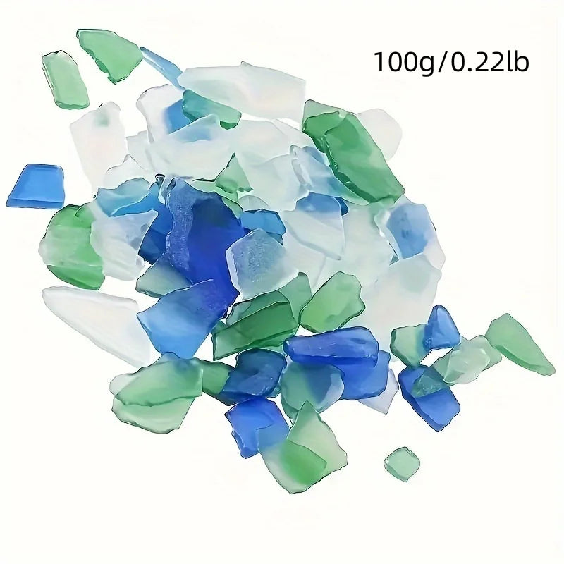 Basteldekorationen, meerfarbene Glasscheiben, helle mattierte Vase mit Glas eingelegt, Strandhochzeitsfeierdekorationen, Heimdekoration